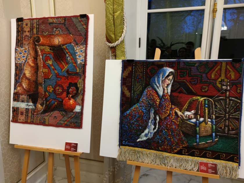 Parisdə Novruz bayramı münasibətilə xalça sərgisi açılıb Xeber basligi